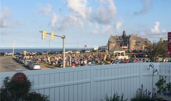 19 Beach St 13, Narragansett, RI 02882