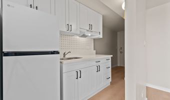2525 Date St 1303, Honolulu, HI 96826
