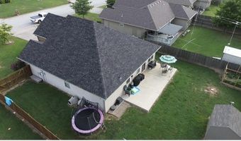 409 Brittany Ct, Aurora, MO 65605