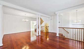 7445 GILLINGHAM ROW, Alexandria, VA 22315