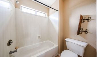 2364 W COMSTOCK Dr, Chandler, AZ 85224