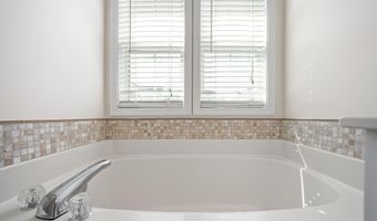 448 Heritage Village Ln, Apex, NC 27502