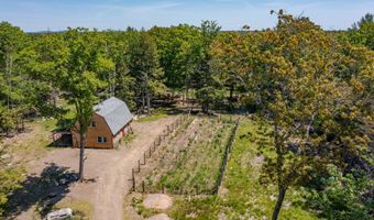 23 Fernwood Ln, Belfast, ME 04915
