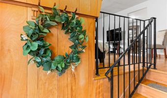 398 Central St, North Smithfield, RI 02896