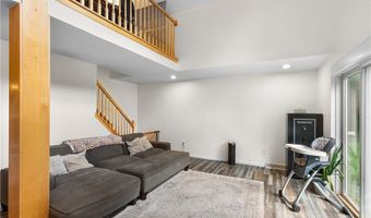 1318 Daly Rd, Ashtabula, OH 44004