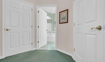 9 Hingham Ln, Barnegat, NJ 08005