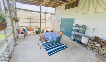 3915 Mount St, Berwick, LA 70342