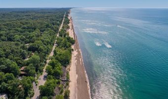 602 E Beverly Dr, Beverly Shores, IN 46301