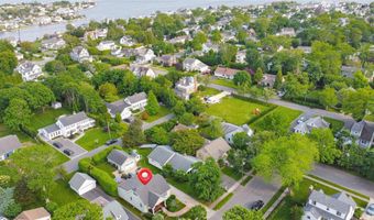 11 Anita Pl, Amityville, NY 11701
