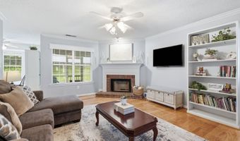 133 LAKE Ter, Alabaster, AL 35007