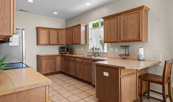 664 MONTCLAIR Dr, Albany, OR 97322