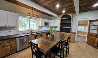 3073 State Highway Ww, Aurora, MO 65605