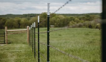 Rr1 Box 335a, Ava, MO 65608