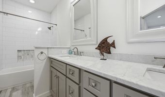 2313 BEACHCOMBER Trl, Atlantic Beach, FL 32233
