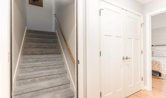 11 Kendall Ct, Charlestown, RI 02813