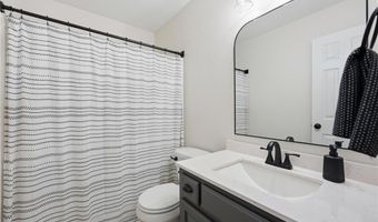 3021 N 157th St, Basehor, KS 66007
