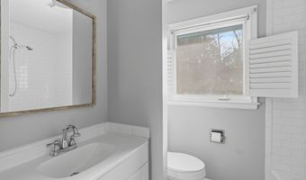 95 Moravia Rd, Avon, CT 06001