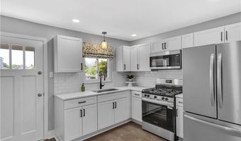 2004 Orofino St, McKeesport, PA 15132