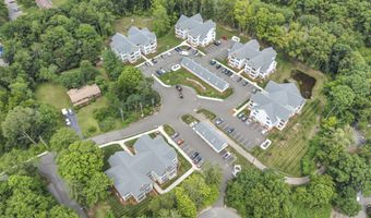 64 E Mitchell Ave 37, Cheshire, CT 06410