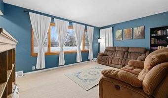 816 E 1st St, Auburn, IN 46706