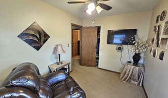 709 N 3rd St, Aberdeen, SD 57401