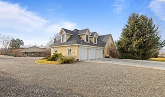 1522 N Dallas Rd, Benton City, WA 99320