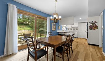 150 Idlebrook Ln, Aberdeen, NJ 07747