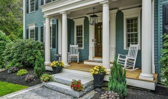 14 Aspen Ln, Bedford, NH 03110