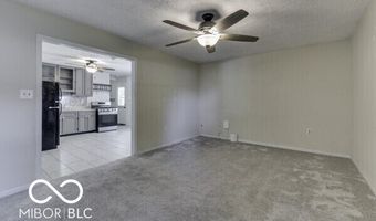 18 Maple Dr, Bargersville, IN 46106