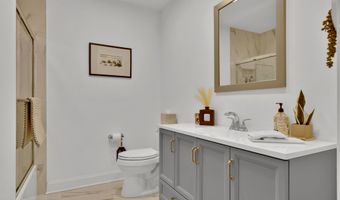59 White Oak Ln, Aberdeen, NJ 07747
