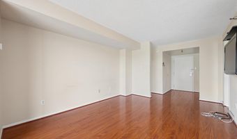 7401 WESTLAKE Ter 607, Bethesda, MD 20817