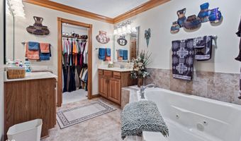 6980 White Oak Dr, Avon, IN 46123