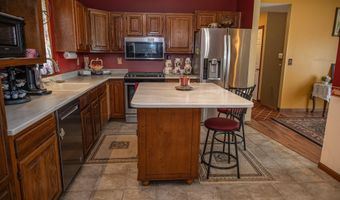 206 Fairview Ave, Auburn, ME 04210