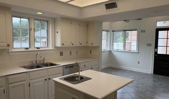 734 Woodview Ct, Baton Rouge, LA 70810