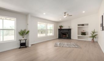 81 S TOMAHAWK Rd, Apache Junction, AZ 85119