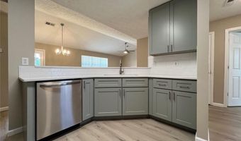 2717 LAKE PARK Rdg E, Acworth, GA 30101