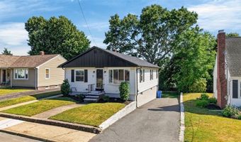 44 Cliff Ave, Cranston, RI 02920