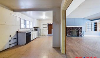 214 Yellowstone Ave, Cody, WY 82414