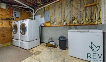 15 Arrowhead Dr, Cody, WY 82414