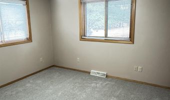 922 Elk Ave, Adams, WI 53910