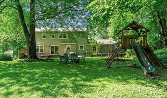 8614 BRAEBURN Dr, Annandale, VA 22003