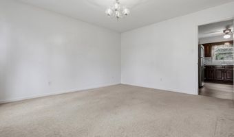 501 Divine Dr, Albany, GA 31721
