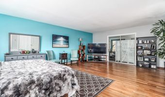 5 Bayberry Dr, Brookfield, CT 06804
