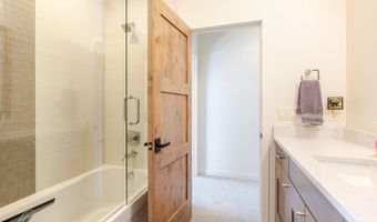 60454 Kangaroo Loop, Bend, OR 97702