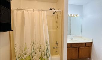 10 Holly Dr B, Bentonville, AR 72712