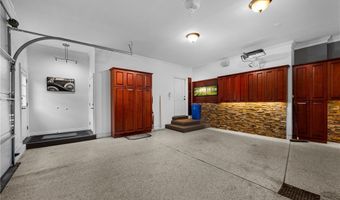 47 Nature Cove Ct, Amherst, NY 14221