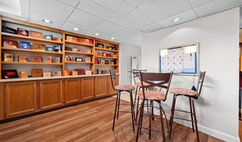 551 Lering Ct, Ballwin, MO 63011