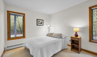 31 Wildwood Dr, Columbia, CT 06237
