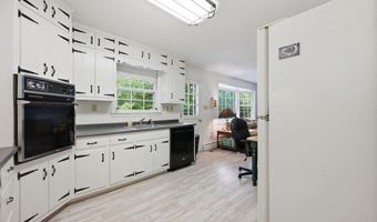 12201 GREENRIDGE Dr, Boyds, MD 20841