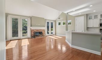 40418 N South Newport Dr, Antioch, IL 60002